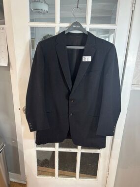 Men's Black Two-Button Blazer -